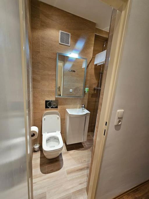 City Apartment Bratislava Eksteriør billede